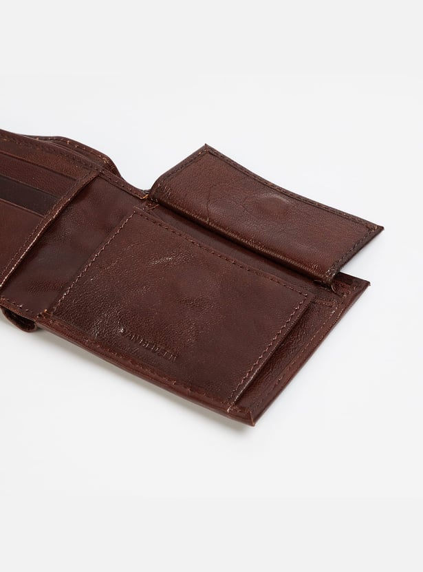 Buy VAN HEUSEN Solid Leather Bi-Fold Wallet from Van Heusen  display picture 1