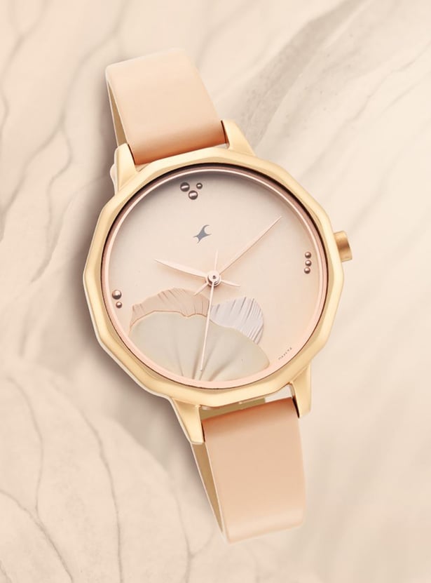 FASTRACK Uptown Retreat Women Analog Watch - NS6259WL01