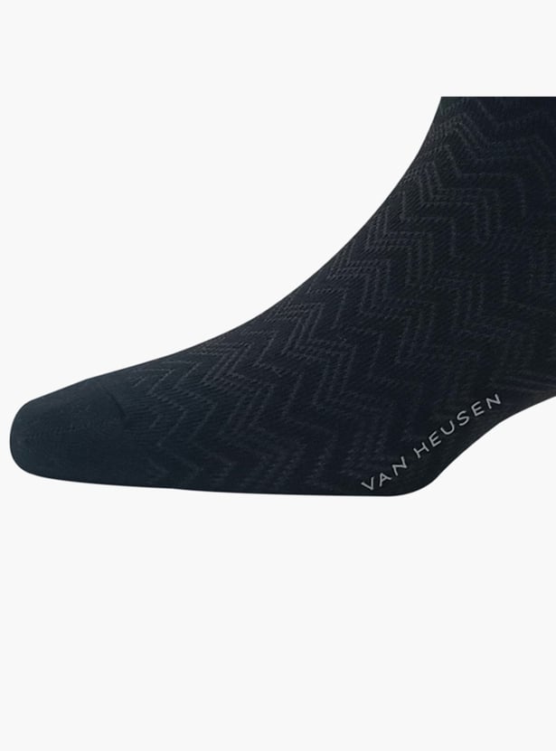 VAN HEUSEN Men Chevron Pattern Ankle-Length Socks