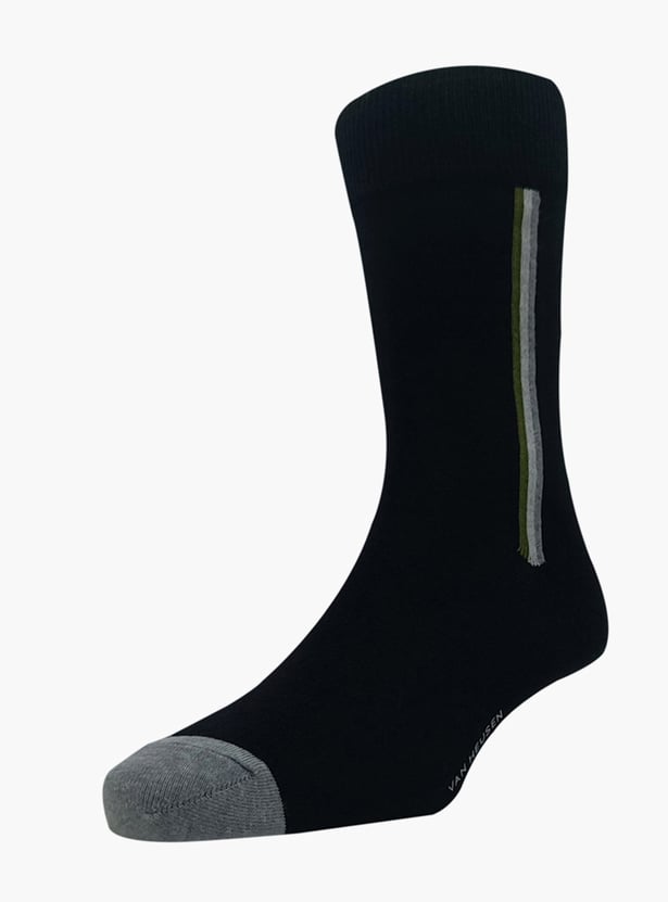 VAN HEUSEN Men Striped Crew-Length Socks