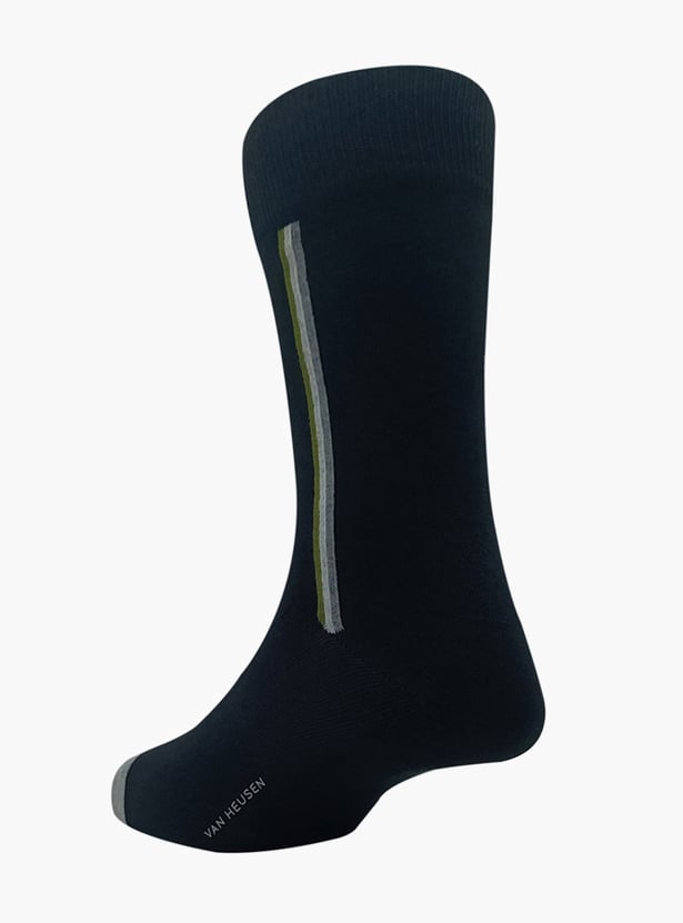 VAN HEUSEN Men Striped Crew-Length Socks