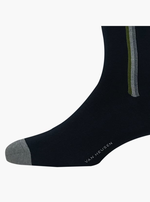 VAN HEUSEN Men Striped Crew-Length Socks