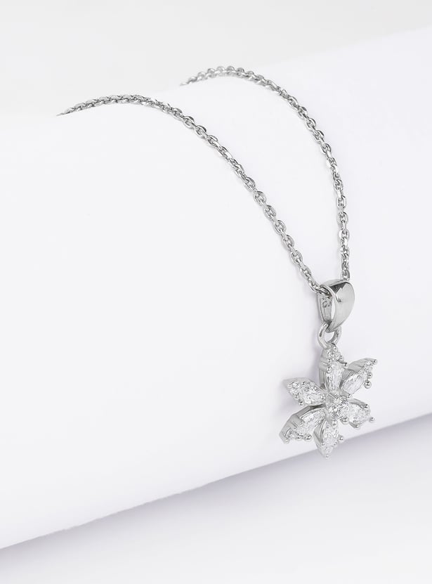 GIVA Sterling Silver Flowery Snowflake Pendant with Link Chain