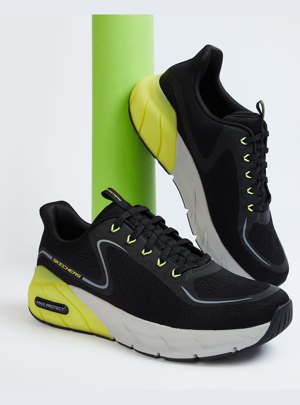 SKECHERS Men Mesh Lace-Up Running Shoes