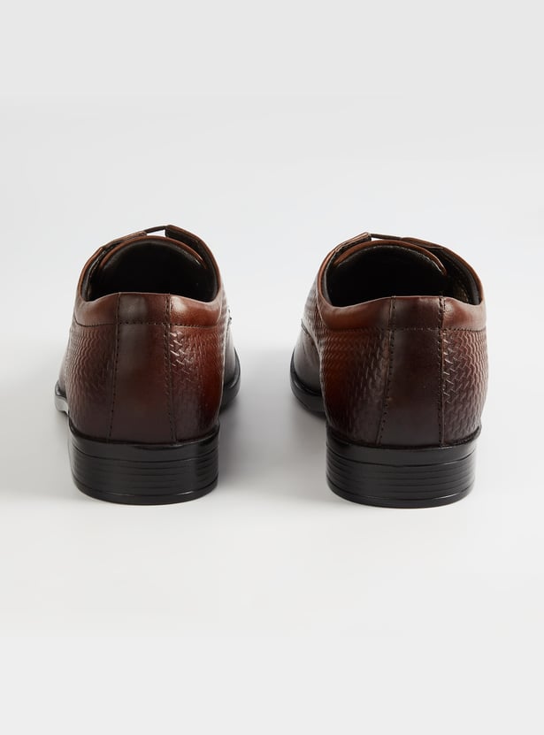 LEE COOPER Chevron Patterned Leather Derby Shoes