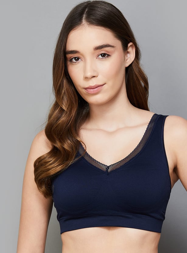 ENAMOR Solid Padded Non-Wired T-shirt Bra