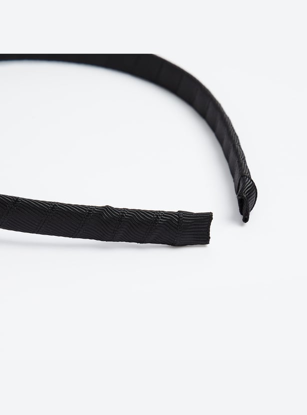 FAME FOREVER Appliqued Headband