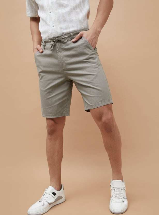 CODE UNWIND Solid Drawstring Waist Shorts