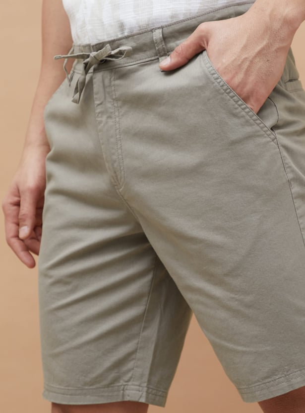 CODE UNWIND Solid Drawstring Waist Shorts