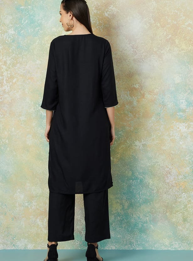 MELANGE Embroidered Straight Kurta