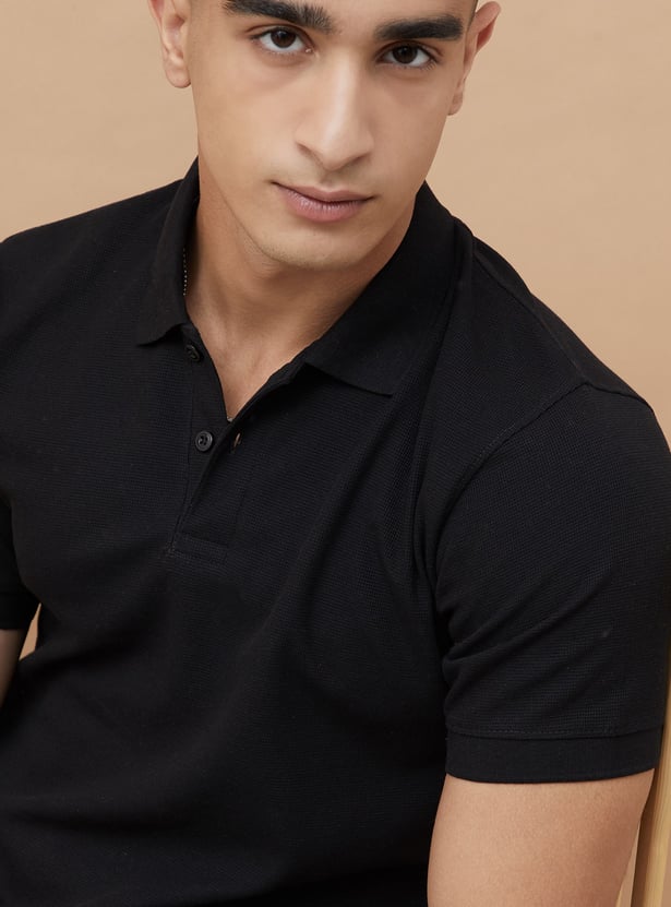 FAME FOREVER Textured Polo T-shirt