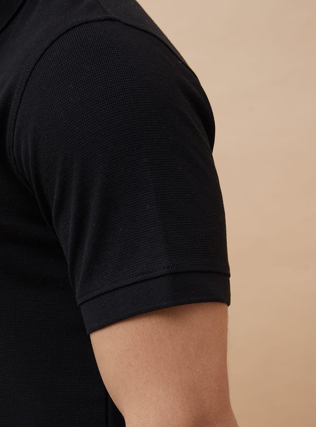 FAME FOREVER Textured Polo T-shirt