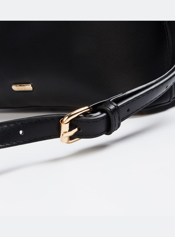 GINGER Embroidered Handheld Bag