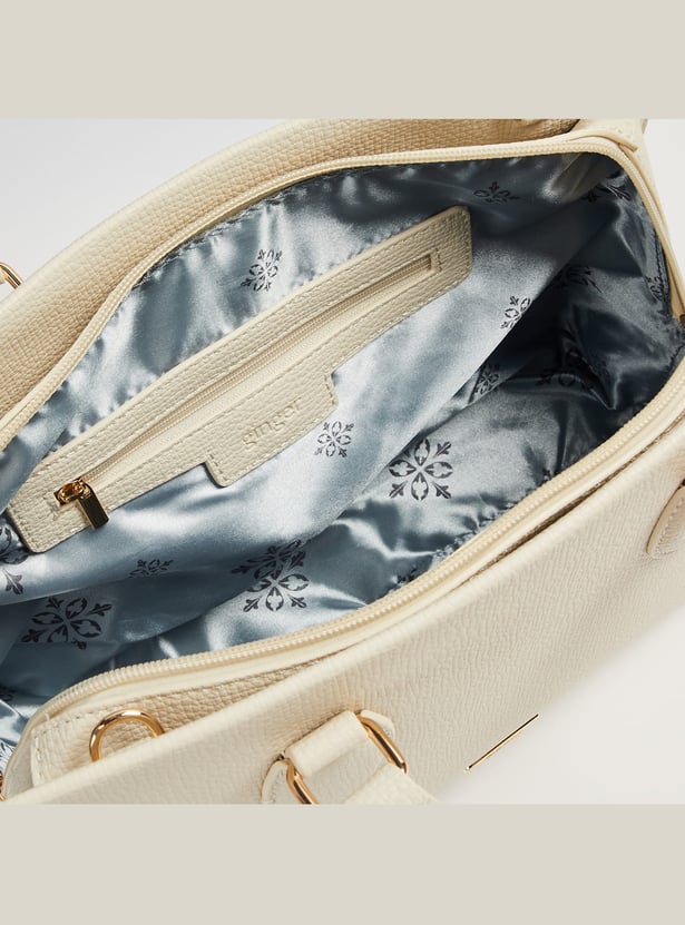 GINGER Textured Handheld Bag