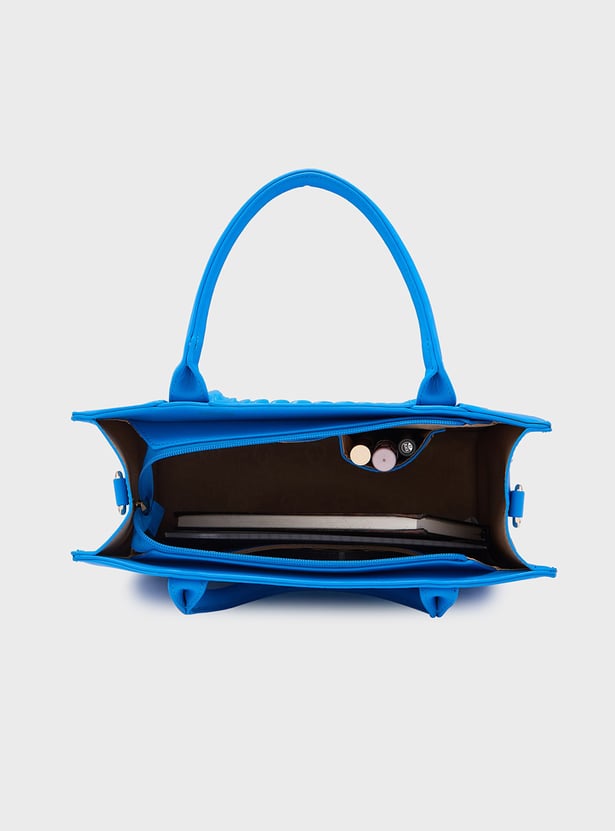 CAPRESE Chain Detailed Handheld Bag