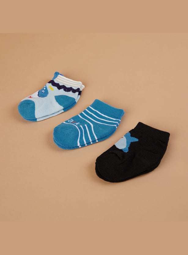 FAME FOREVER Patterned Ankle-Length Socks - Pack of 3