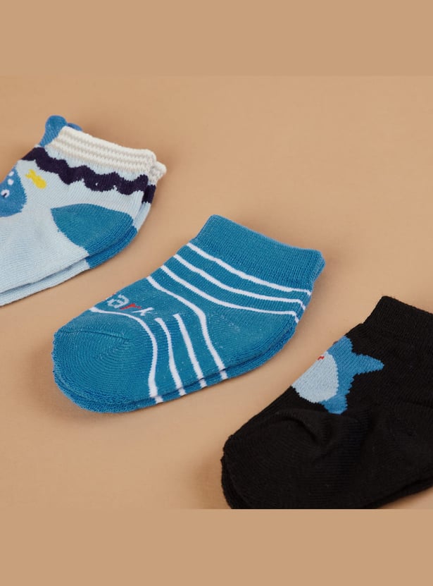 FAME FOREVER Patterned Ankle-Length Socks - Pack of 3