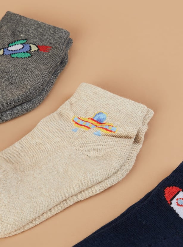 FAME FOREVER Patterned Ankle-Length Socks - Pack of 3