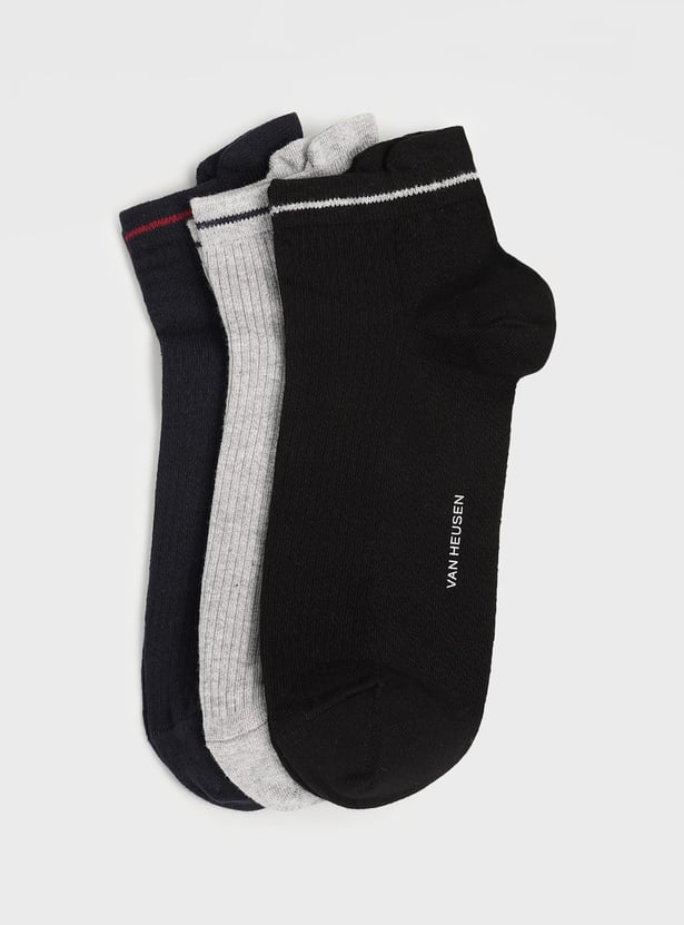 VAN HEUSEN Solid Ankle-Length Socks - Pack of 3