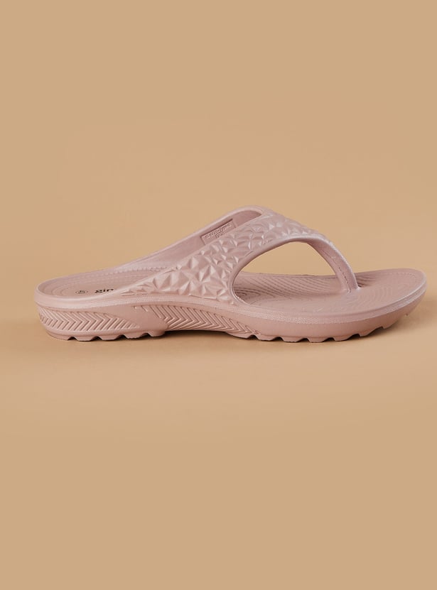 GINGER Textured Flip Flops