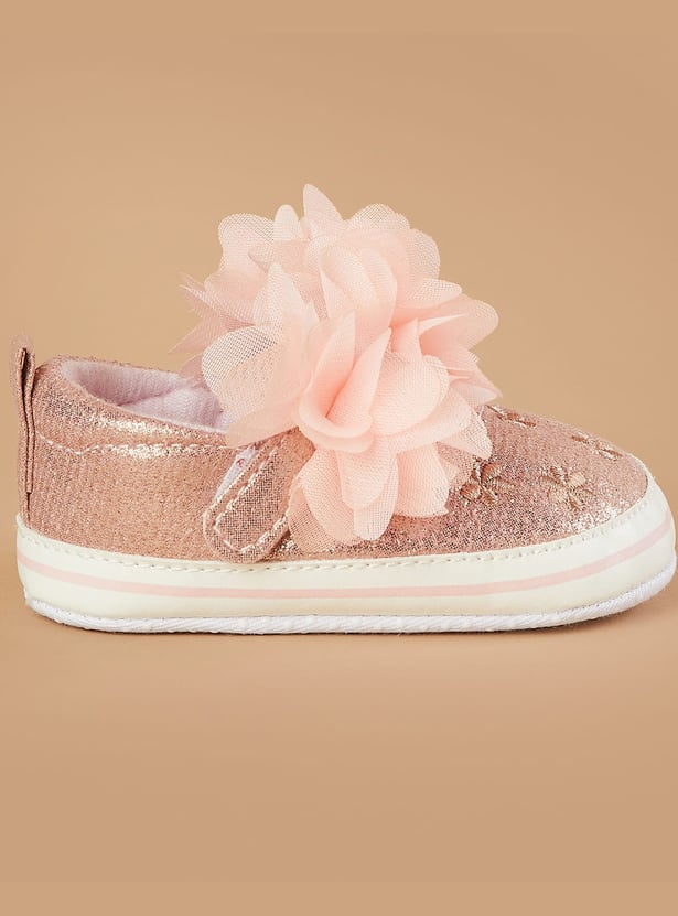 FAME FOREVER Girls Floral Embroidered Booties