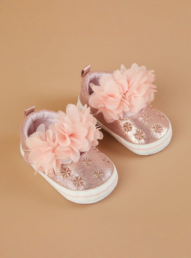 FAME FOREVER Girls Floral Embroidered Booties