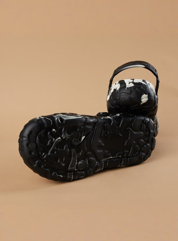 FORCA Textured Clogs