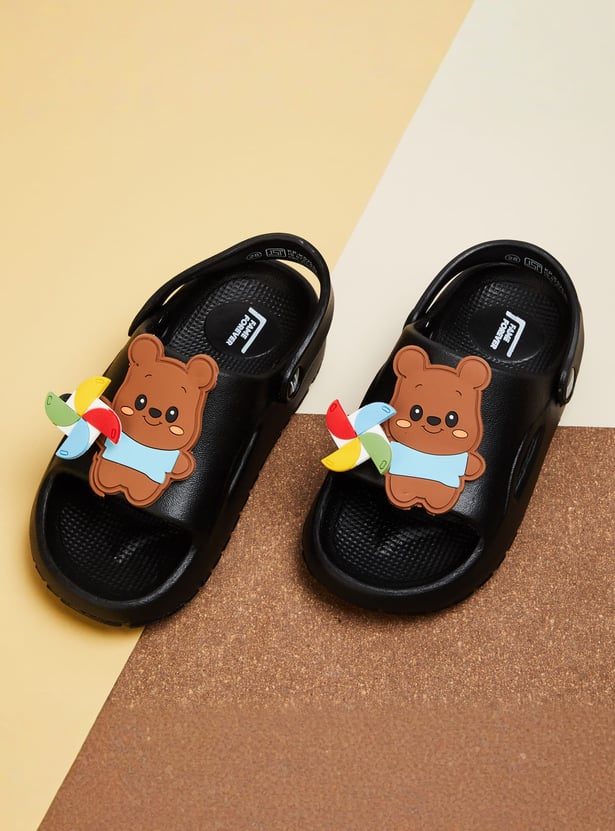 FAME FOREVER Boys Bear Applique Clogs