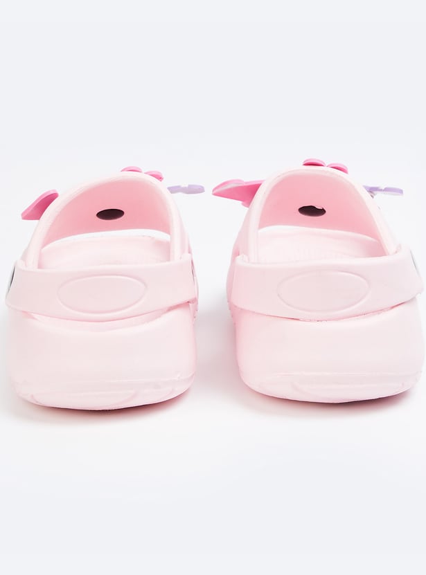FAME FOREVER Girls Hello Kitty Applique Clogs
