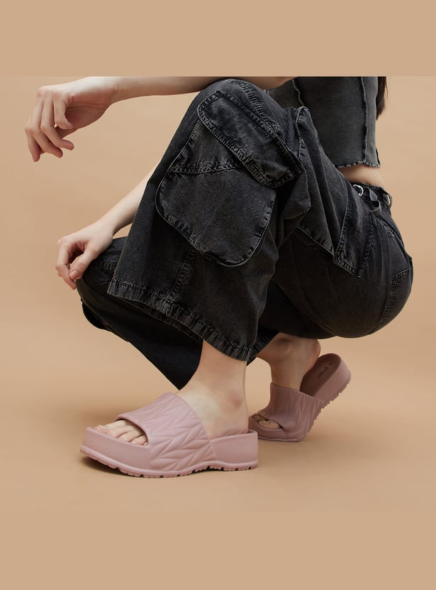 GINGER Textured Platform Sliders