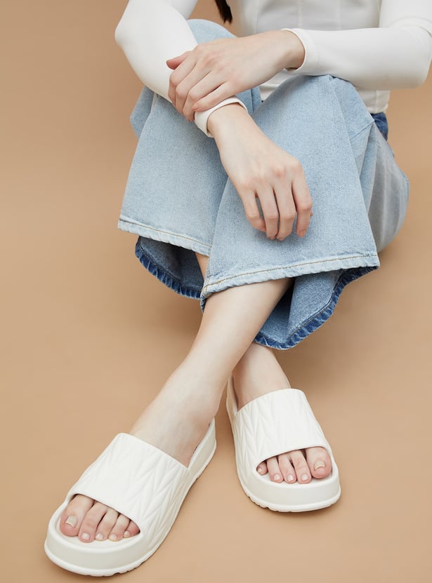 GINGER Textured Platform Sliders