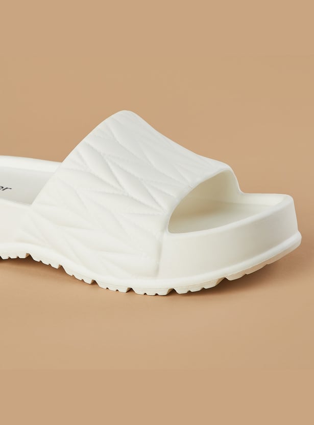 GINGER Textured Platform Sliders