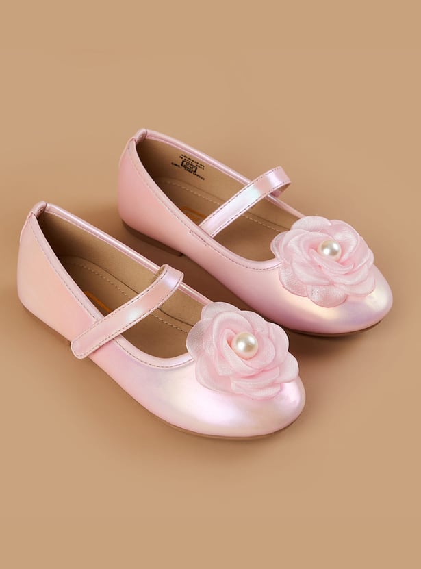 FAME FOREVER Girls Embellished Ballerinas