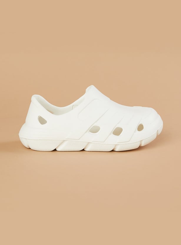 FAME FOREVER Boys Slip-On Clogs