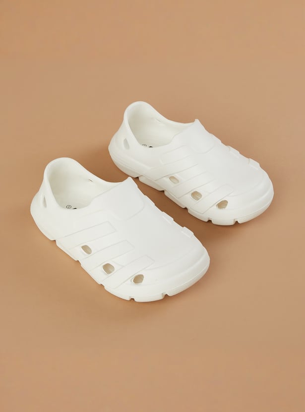 FAME FOREVER Boys Slip-On Clogs