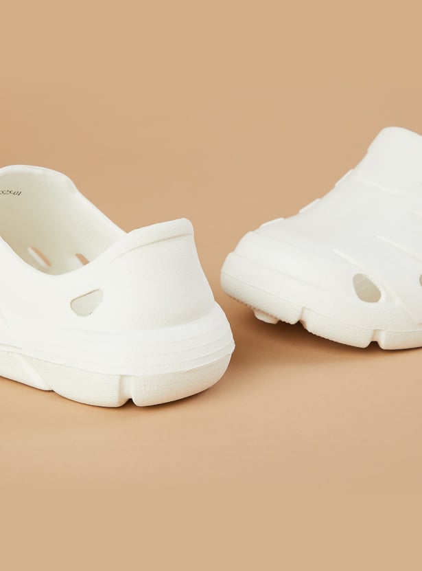 FAME FOREVER Boys Slip-On Clogs