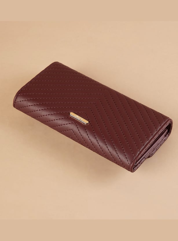 GINGER Textured Three Fold Wallet
