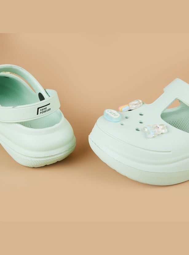 FAME FOREVER Girls Clogs with Charms