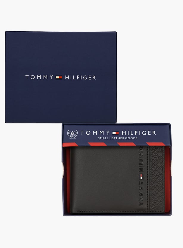 TOMMY HILFIGER Embossed Logo Bi-Fold Leather Wallet
