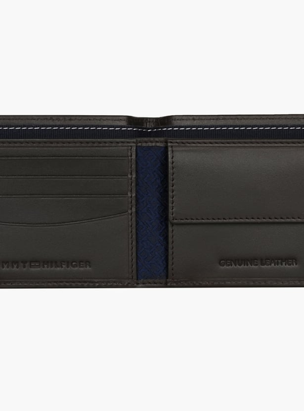 TOMMY HILFIGER Embossed Logo Bi-Fold Leather Wallet