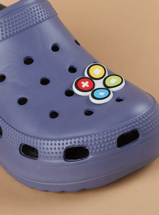 FAME FOREVER Boys Clogs with Charms