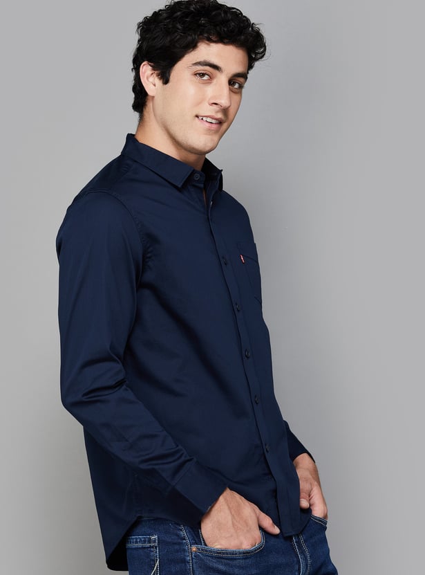 LEVI'S Solid Slim Fit Shirt