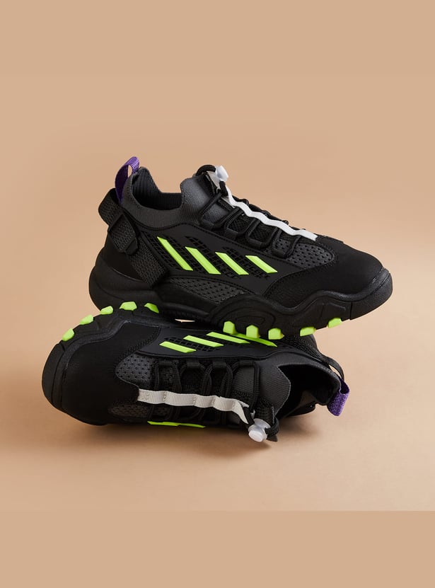 FAME FOREVER Boys Striped Sports Shoes