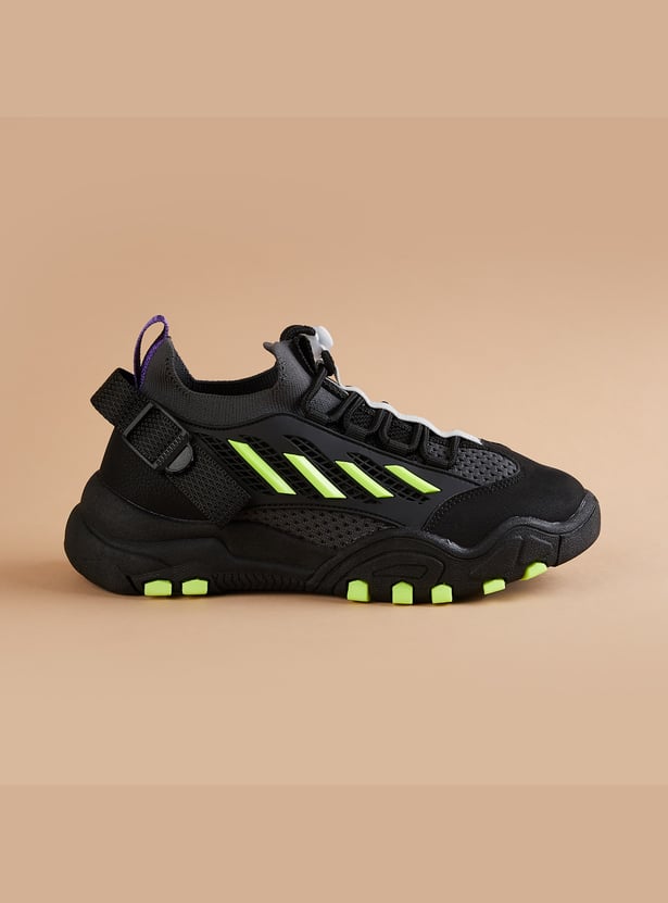 FAME FOREVER Boys Striped Sports Shoes
