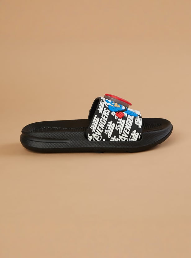 FAME FOREVER Boys Captain America Sliders