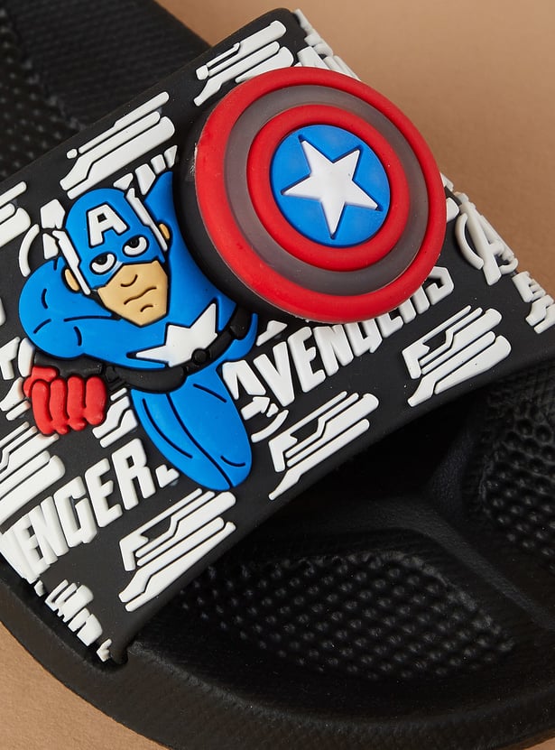 FAME FOREVER Boys Captain America Sliders