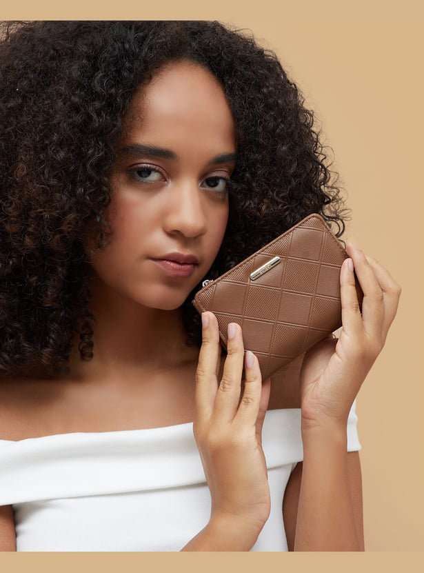 GINGER Textured Bi-Fold Wallet