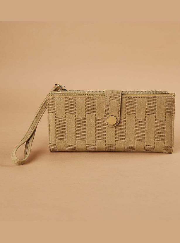 GINGER Textured Bi-Fold Wallet with Wristlet