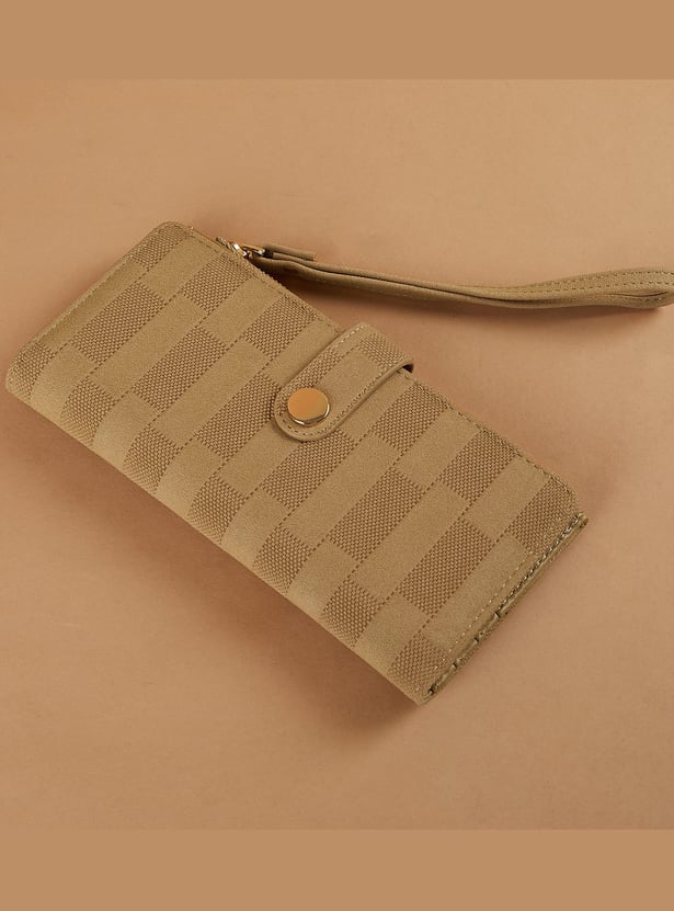 GINGER Textured Bi-Fold Wallet with Wristlet