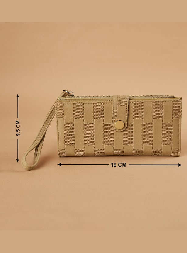 GINGER Textured Bi-Fold Wallet with Wristlet